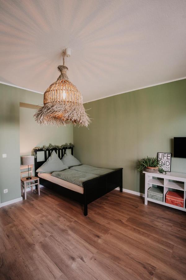 Soonwald Studio Mit Terrasse & Whirlpool Stromberg  Eksteriør bilde